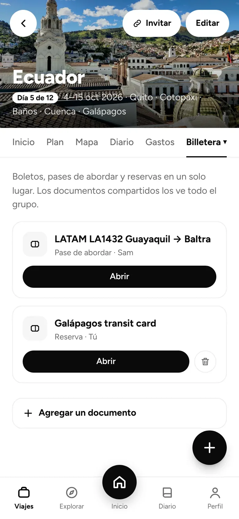 La billetera de Andamos con un pase de abordar